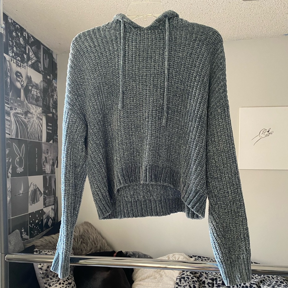 hooded knit crop top sweater